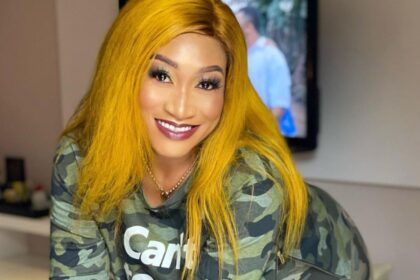 Oge Okoye Shining On With Grace Basking In Glory|Uzee Usman 36th Birthday - Nollywood Celebs|Uzee Usman 36th Birthday (2) Nollywood Celebs