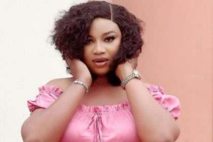 Nollywood Actress Onyinye Okafor Comforts Adanma Luke